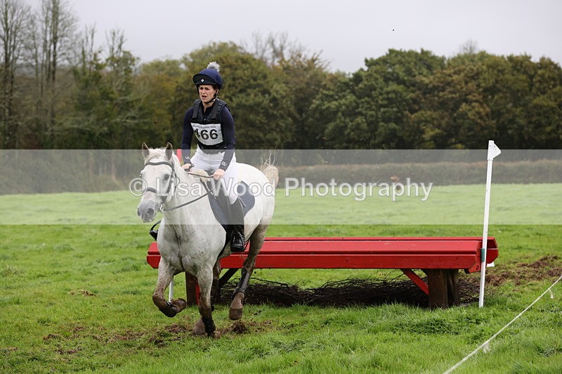 1X9A1904 - Class 4: 80cm Red Table