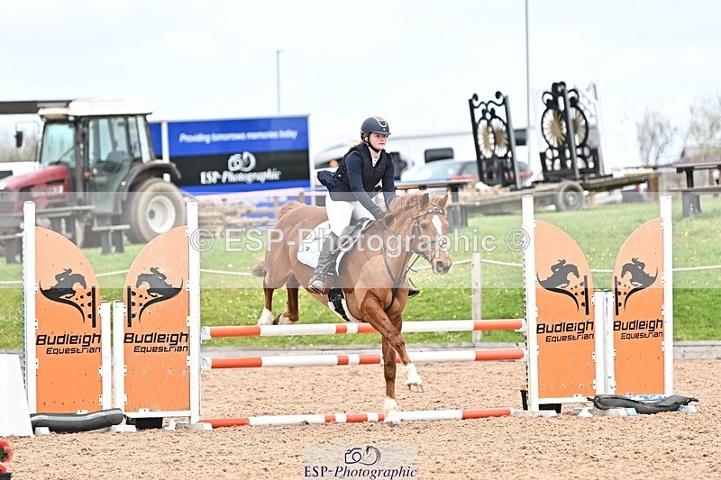 250414-113735-00602 - 90cm Round 1