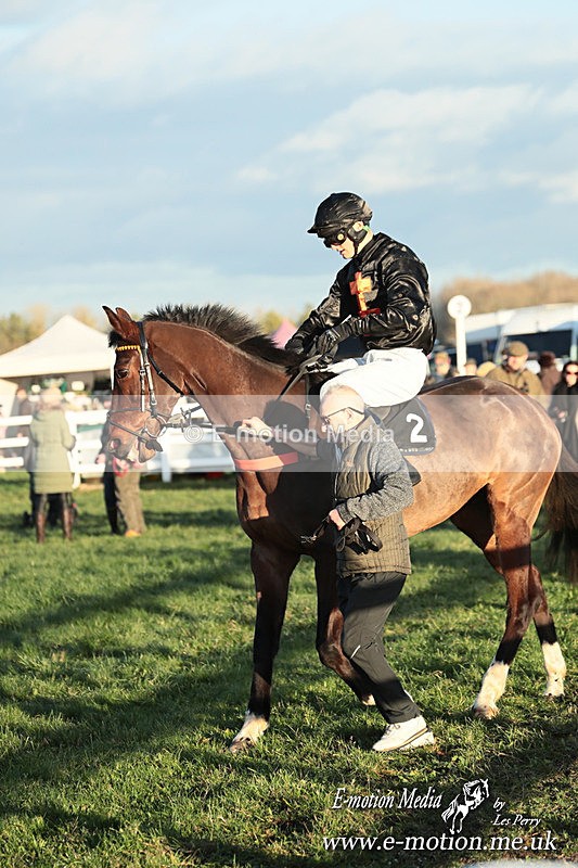 PtP 301125  0918 - Hursley Hambledon Point-to-Point Larkhill Racecourse 30/12/2025