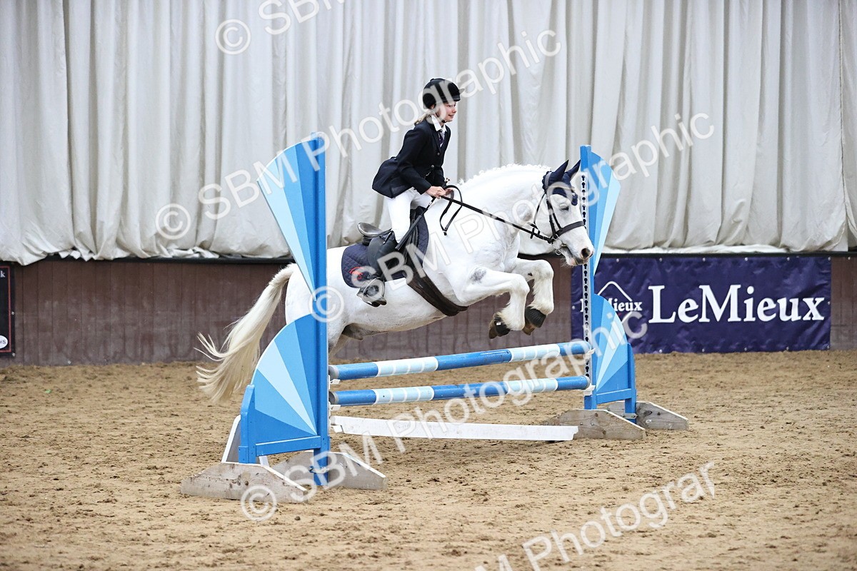 SBM_001406 - Class 5 - Henlow Veterinary Hospital 70cm