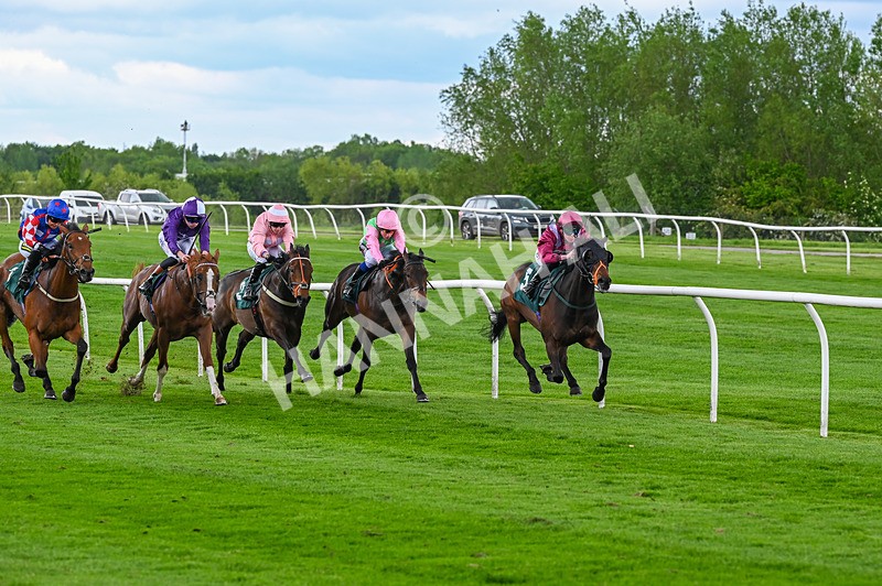 210526-Race 1-The Tunguska Event-3946 - Race 1 14.10pm Download The Raceday Ready App Apprentice Handicap
