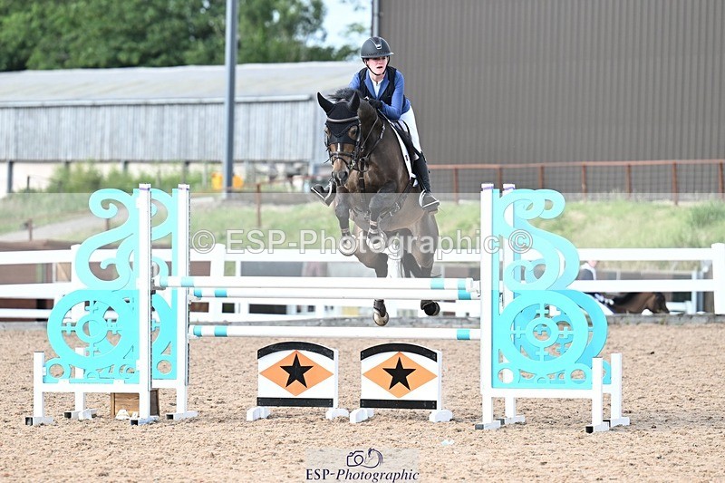 260627-174336-05823 - Cls 27 Foxhunter and 1.10m