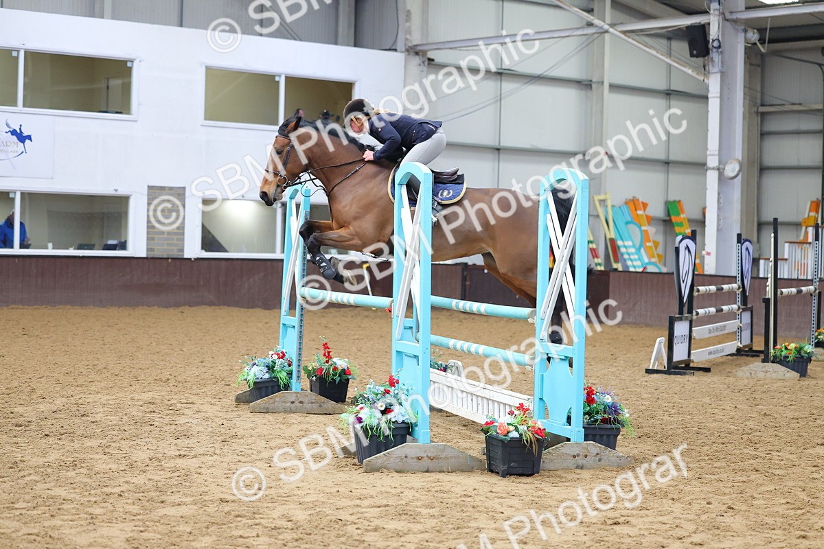 SBM_002703 - Class 8 - Senior Newcomers - 1.10m