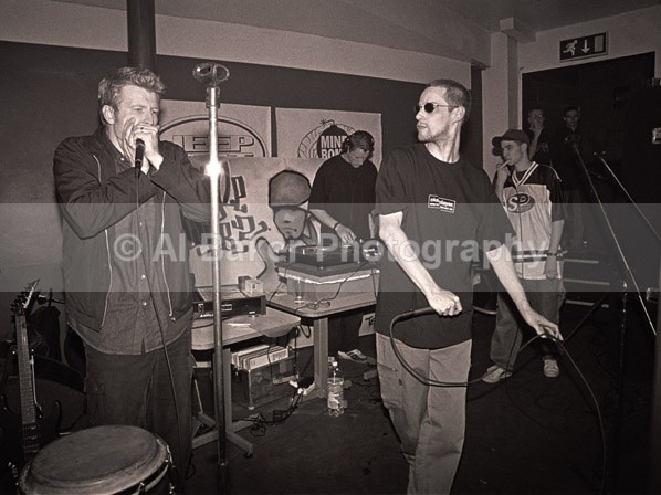 22 mindbomb - Style Warz (the 4 elements) @ elemental 01.12.99