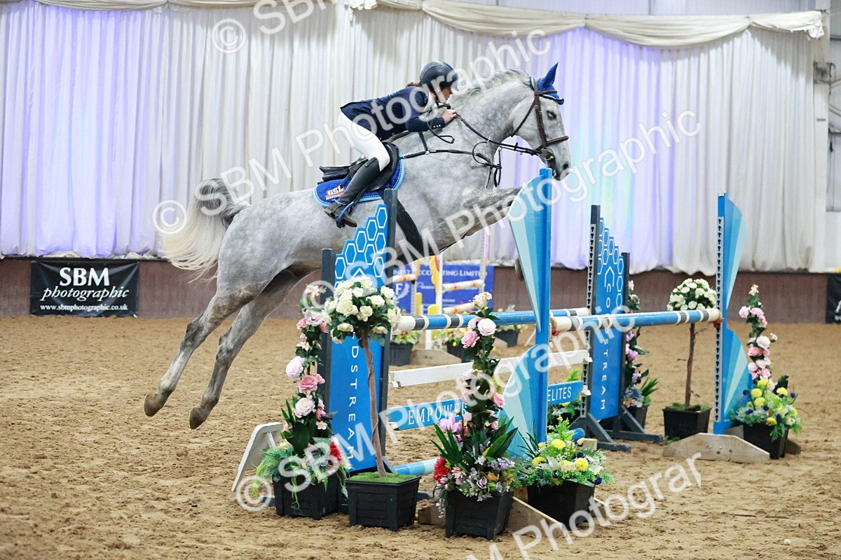 SBM_004383 - Class 17 - Senior Newcomers - 1.10m