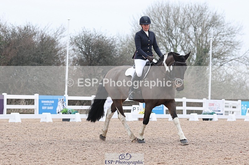 250216-112123-05305 - 155-Caroline.Hutchens-Clogorrows.Socky