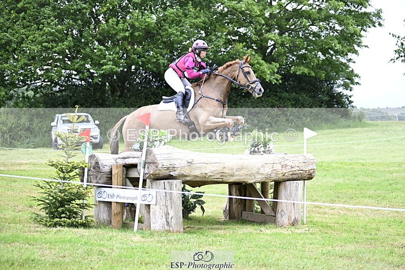 250524A-133357-10390 - B-370-Emma.Hyslop-Webb-KBS.TIME.TRAVEL