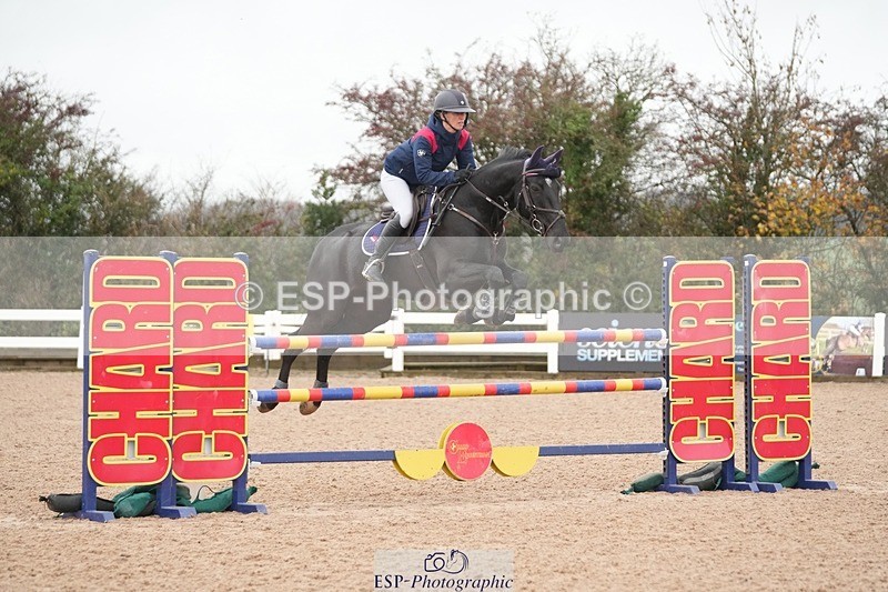 251107-132256-01139 - Cls 6 Foxhunter and 1.20m Open