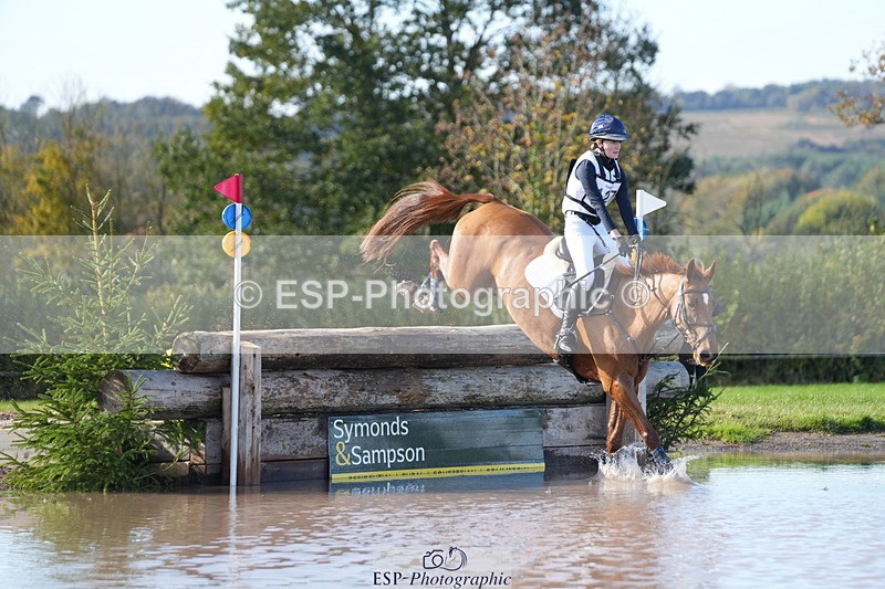 251024A-122113-08733 - B-127-Jessica.McCaldin