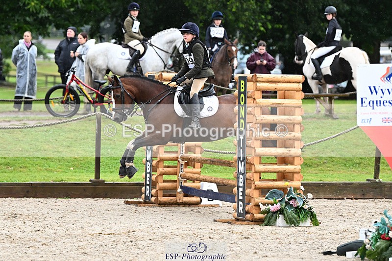 240824X-094432-23345 - 70cm Round 2 9.30 to 10.30