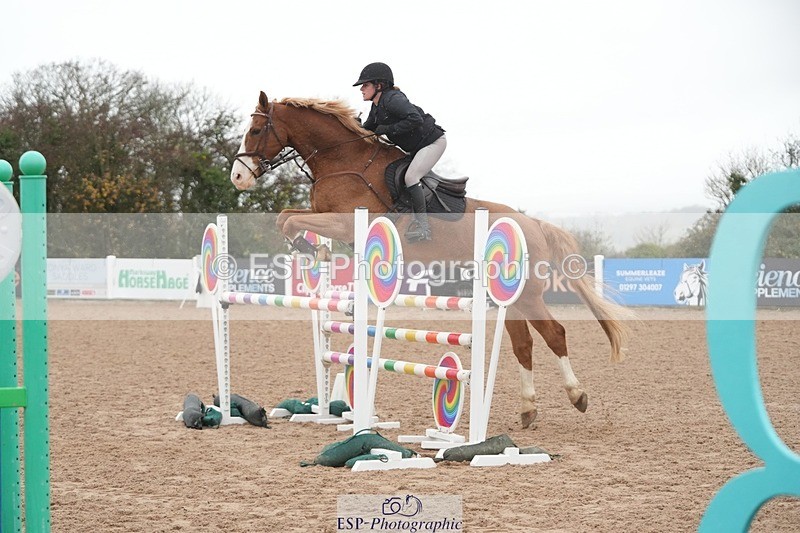 251109-120535-03725 - Cls 20 Newcomers and 1.10m Open