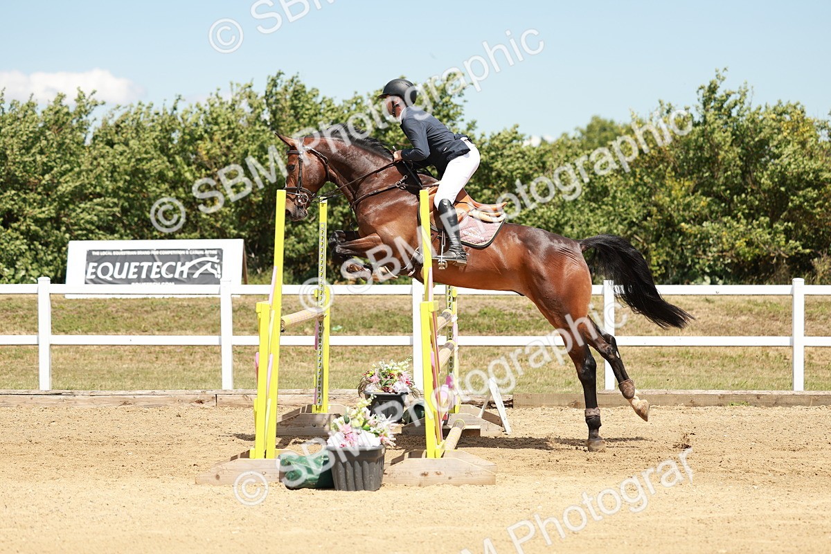SBM_007356 - Class 3 - Senior Newcomers - 1.10m Open