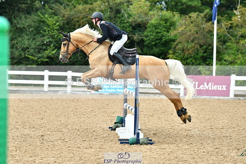 230813A-104453-11533 - Cls 40 A&B Senior Discovery & 1m Open