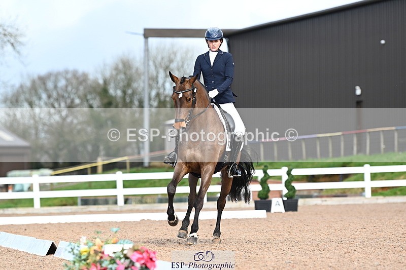 240218A-125045-07339 - 131-Lauren.Burrows-Active.Vogue