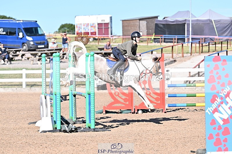 250708A-181156-00427 - 90cm Classes