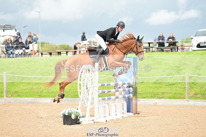 230813A-131026-13181 - Cls 49 Chard Eq 5yr Old Championship