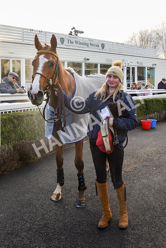 281224-Race 3-Pescatorius-4215 - Race 3