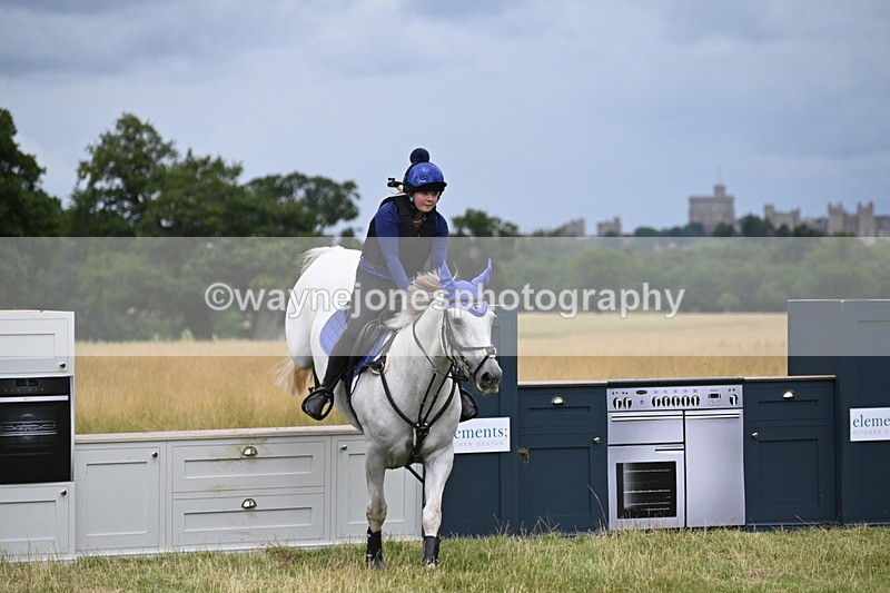 WJ6_4614 - Time at Jump 13:04 to 13:34