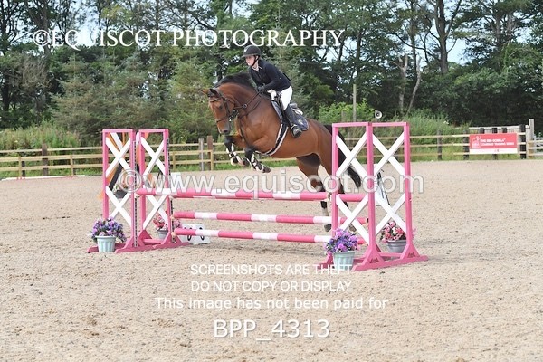 BPP_4313 - CLASS 12 SUN Senior British Novice/ 90cm Open