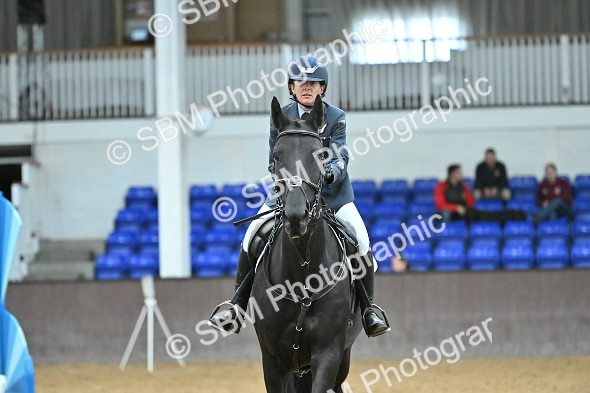 SBM_004124 - Class 60 - 1m Combined Training Showjumping