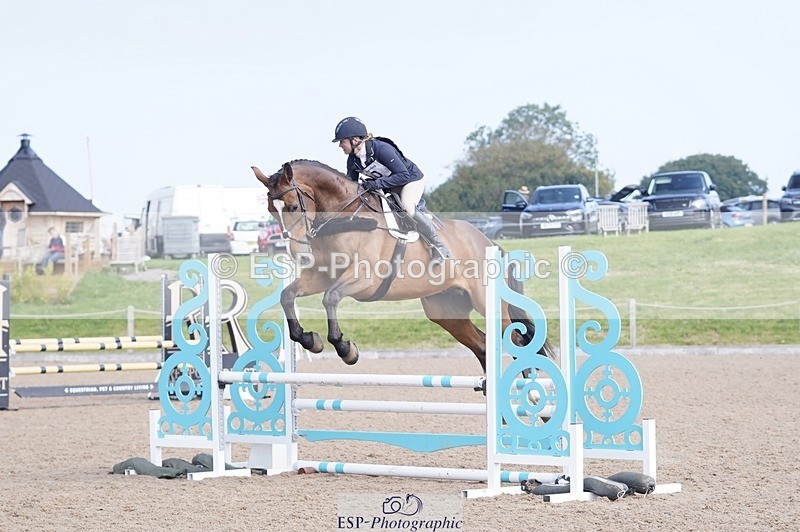 240831A-103458-00293 - 010-Sarah.Marsh-PEMBROKE.SURE.THING