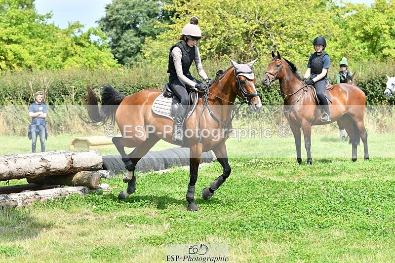 230817-140322-01130 - Theo's 1st Group - XC