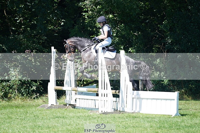 240811A-154418-06054 - 452-