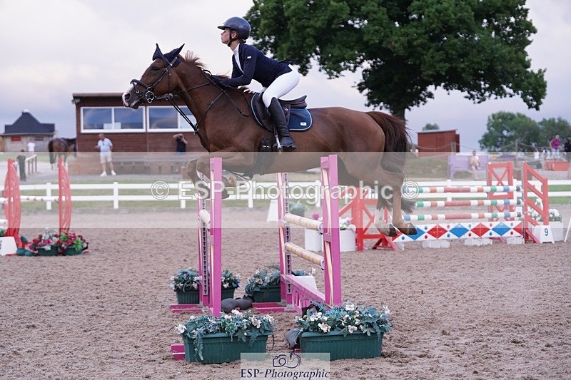 250628-204200-08647 - Cls 26 Pony Foxhunter & 1.10m Open