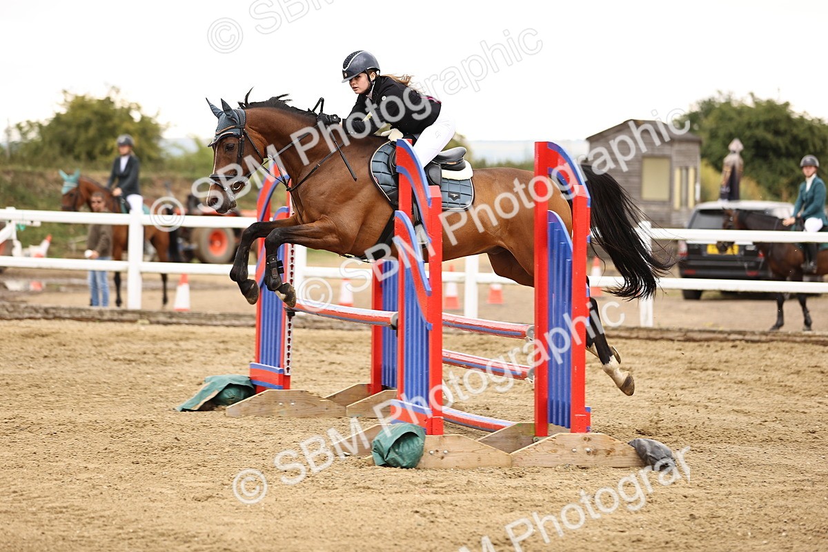 SBM_024461 - Class 8 - Clear Round