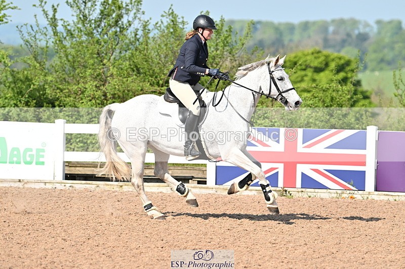 240509A-100238-00333 - Cls 1 British Novice and 90cm Open