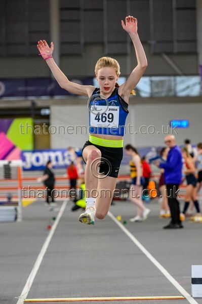 Age26SUN-918755 - Field Female