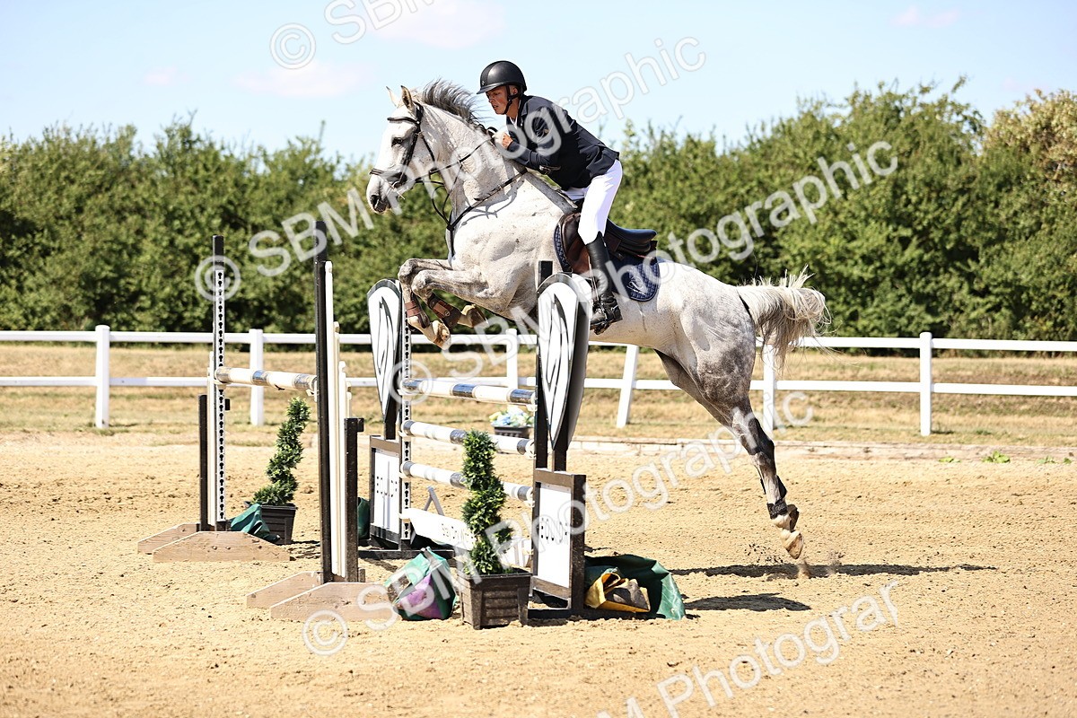 SBM_015270 - Class 16 - Senior foxhunter - 1.20m Open