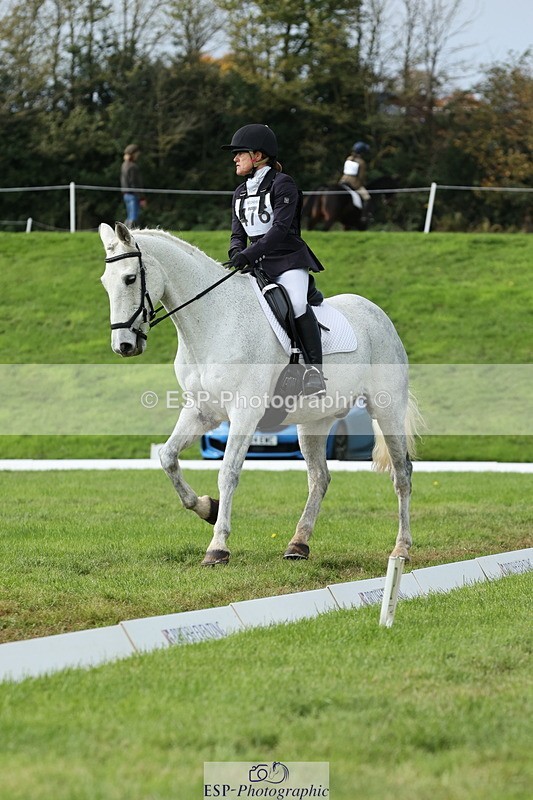 251024A-135212-12487 - F-476-Romellie.Brown