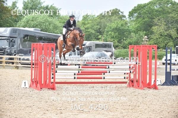 JAC_4290 - CLASS 6 Senior Foxhunter/ 1.20m Open