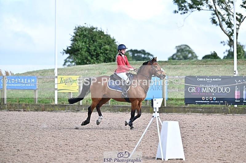 250627-171200-00877 - Cls 6 Stepping Stones 128cm and 138cm