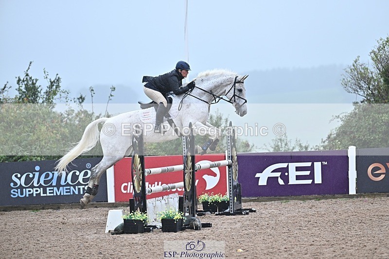 250914-123455-08842 - Cls 36 1.05m Amateur Quali