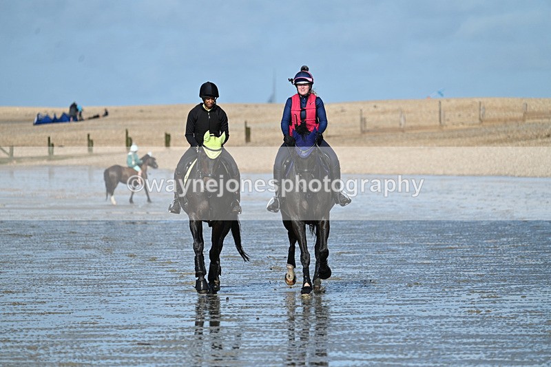 WJ7_4339 - Leigh Kelly & Jade Bennett 25-08-24