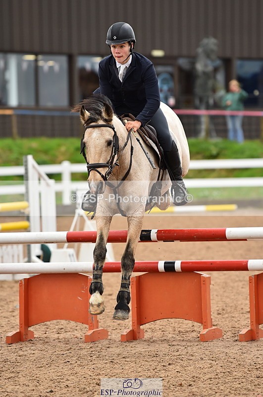 231028A-125606-01536 - Cls 4 Newcomers & 1m Open