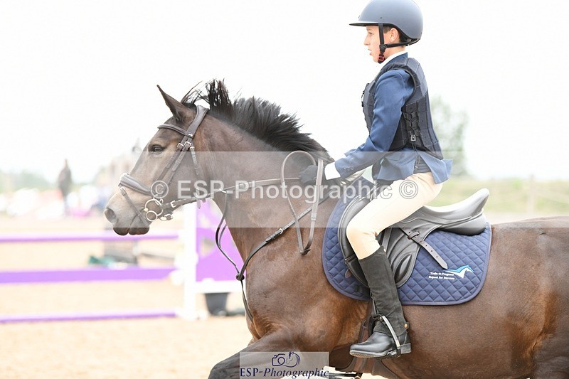 250807-112157-00619 - 90cm Round 1