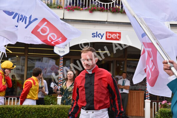yr20082022r4-31 - Race 4 3.35pm Sky Bet Ebor