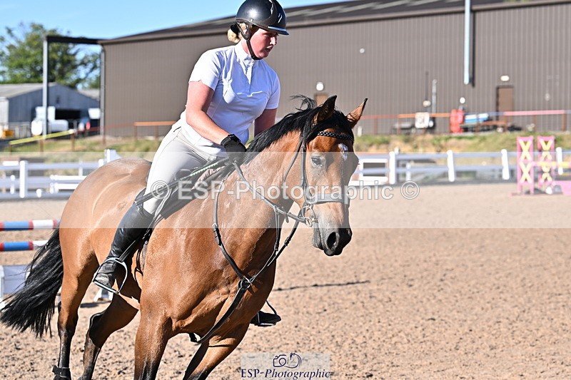 250708A-183708-00601 - 90cm Classes