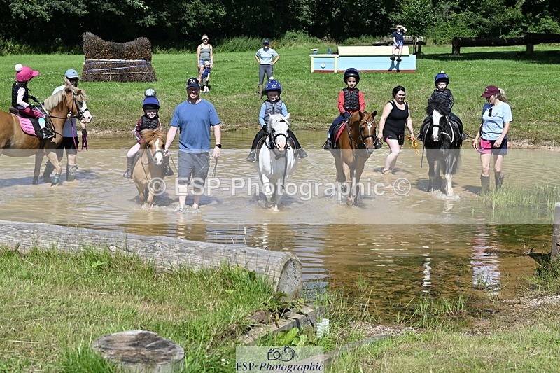 240728B-111143-01164 - Gemma's Group XC