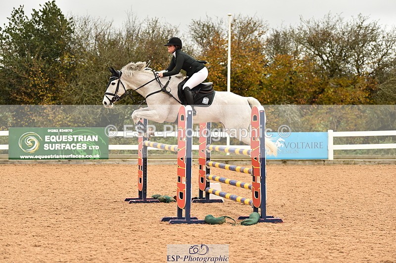 231122A-135218-00538 - Cls 5 Foxhunter & 1.20m Open