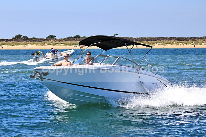180805 COBALT R3 1Y3A7930 - Speedboats