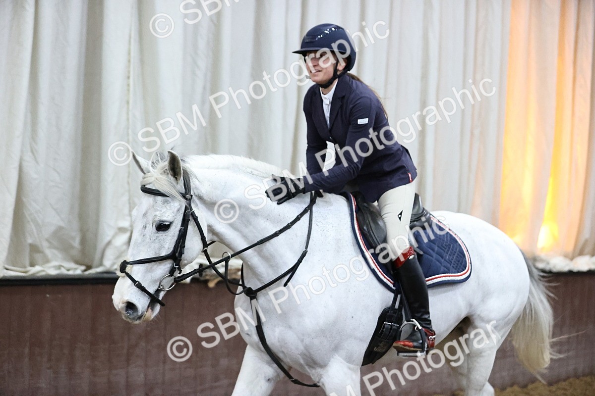 SBM_005492 - Class 17 - Senior Newcomers 1.10m