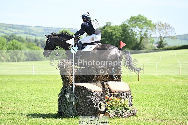 240525-124707-13552 - 101-MORELANDS_CASANOVA-Daisy_Bathe