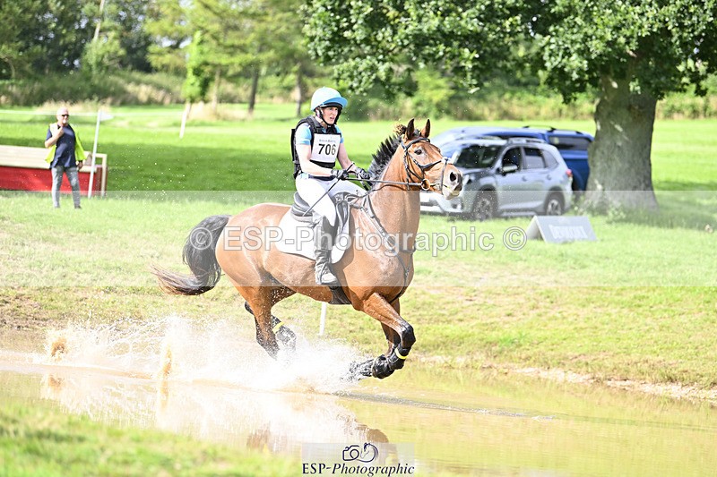 240804-171624-18893 - 706-Sharon_Kellaway-OBERON_XII