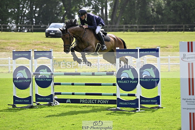 250613A-102733-00450 - Cls 1 Snr Newcomers and 1.10m Open