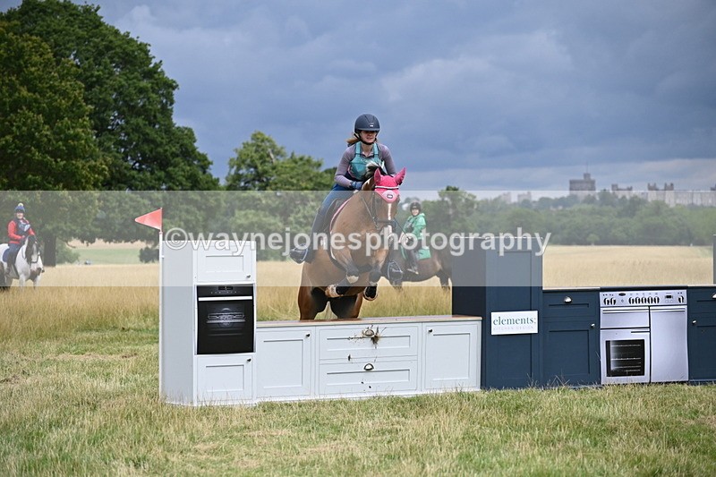 WJ6_2714 - Time at Jump 11:06 to 11:40