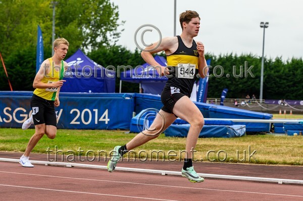 Sen25SAT-912702 - Track Male Set One